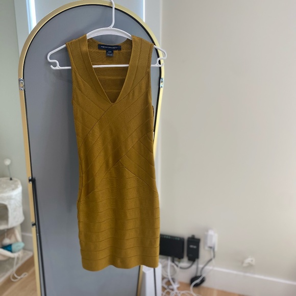 French Connection Gold Dress - Picture 1 of 2